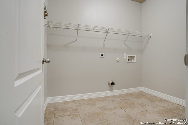 Listing photo id 20 for 10530 Branch Post