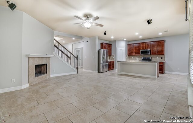 Listing photo id 7 for 10530 Branch Post