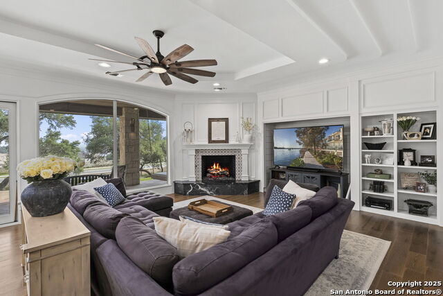 Listing photo id 25 for 113 Carino Cv