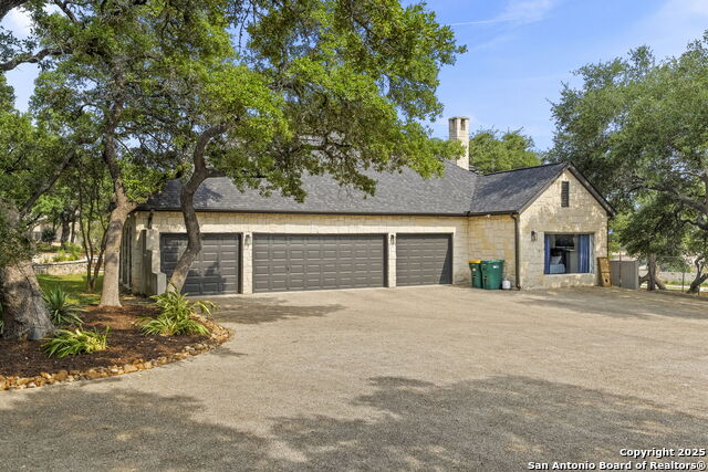 Listing photo id 42 for 113 Carino Cv