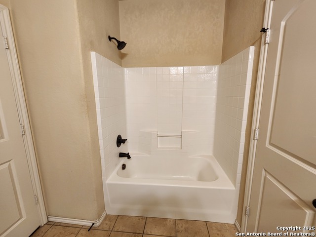 Image 12 of 27 For 538 Creekside Circle