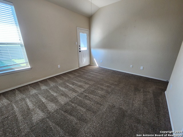Image 14 of 27 For 538 Creekside Circle