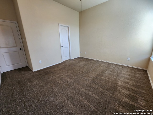 Image 16 of 27 For 538 Creekside Circle