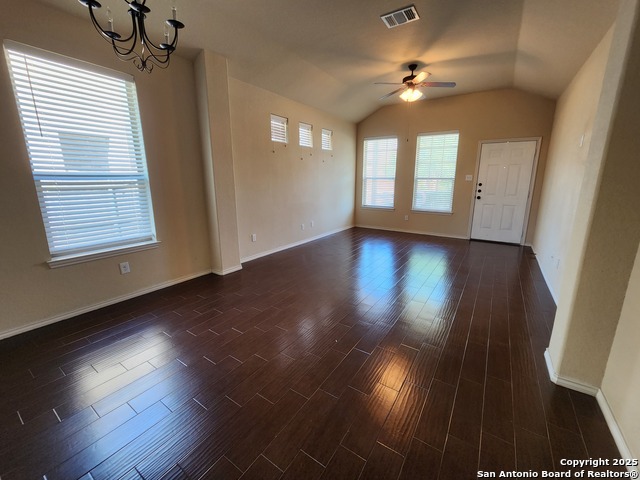 Image 5 of 27 For 538 Creekside Circle