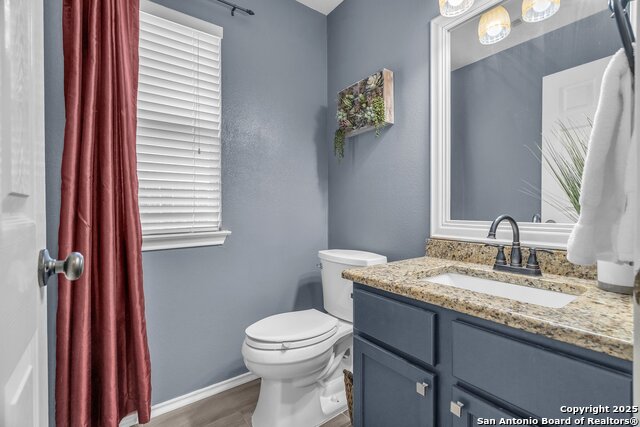 Listing photo id 17 for 7715 Beechnut Oak