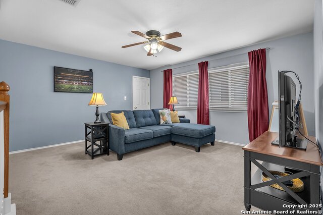 Listing photo id 21 for 7715 Beechnut Oak