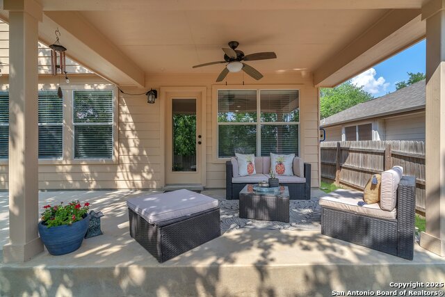 Listing photo id 31 for 7715 Beechnut Oak