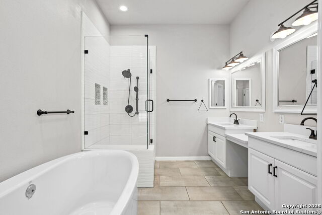Image 16 of 33 For 838 Georg Oaks