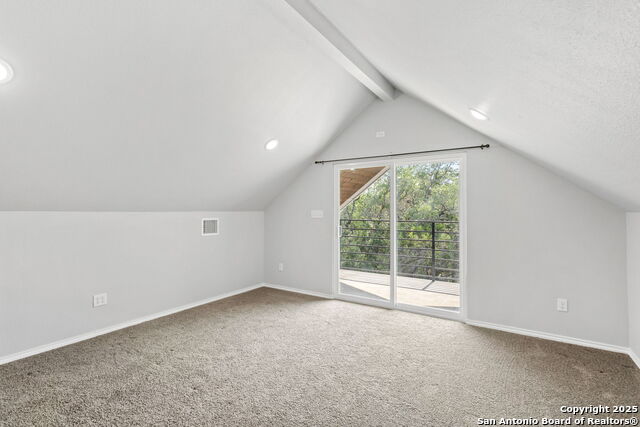 Image 21 of 33 For 838 Georg Oaks