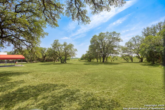 Image 26 of 33 For 838 Georg Oaks