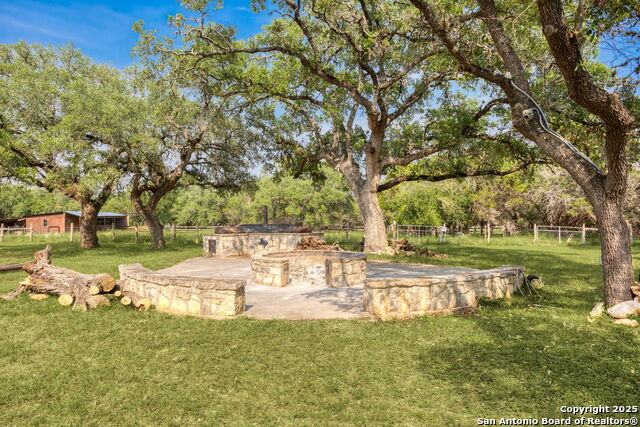 Image 29 of 33 For 838 Georg Oaks
