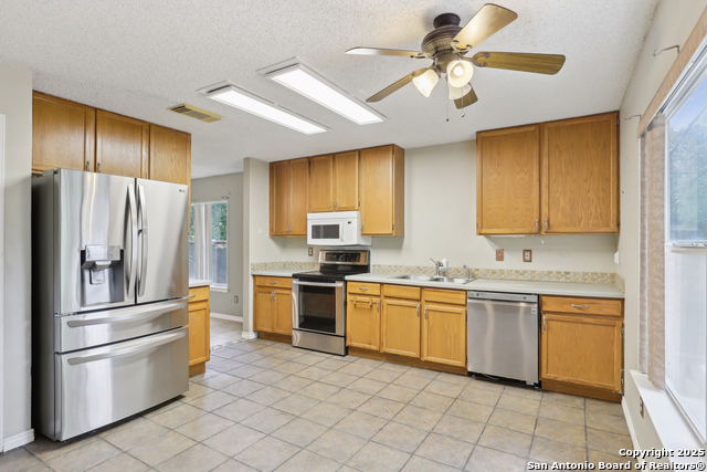 Image 14 of 40 For 15527 Legend Springs