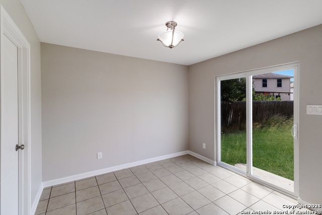 Listing photo id 12 for 9618 Copper Falls