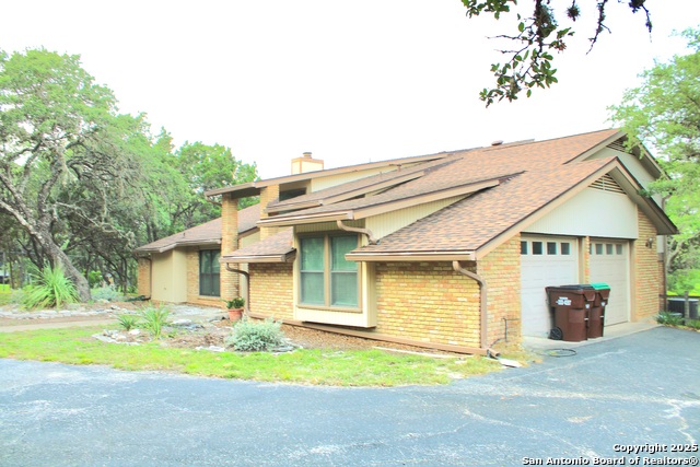 Image 2 of 34 For 9118 Fox Briar