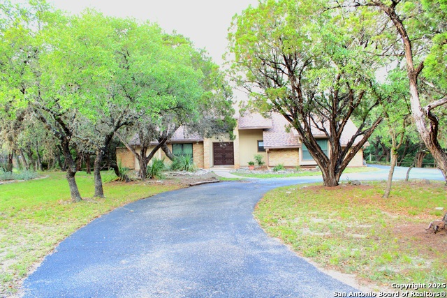 Image 4 of 34 For 9118 Fox Briar