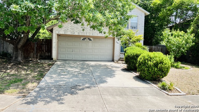 Listing photo id 0 for 9208 Bowen