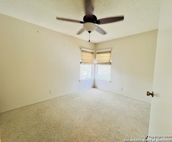 Listing photo id 32 for 9208 Bowen
