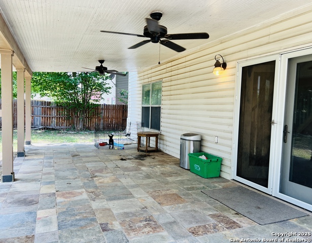 Listing photo id 42 for 9208 Bowen