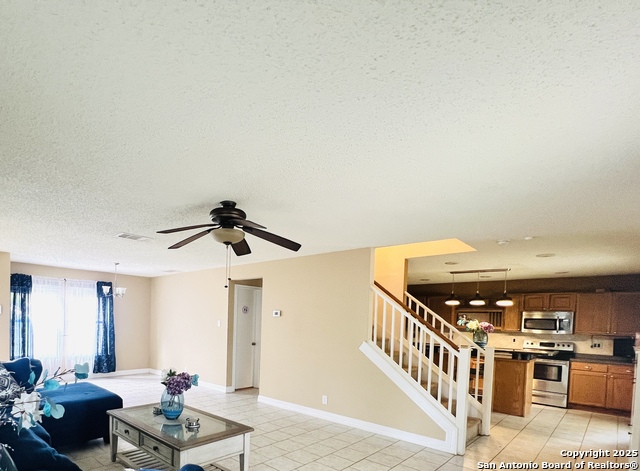 Listing photo id 7 for 9208 Bowen