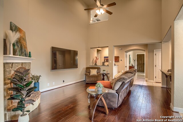 Listing photo id 10 for 3811 Mira Mesa