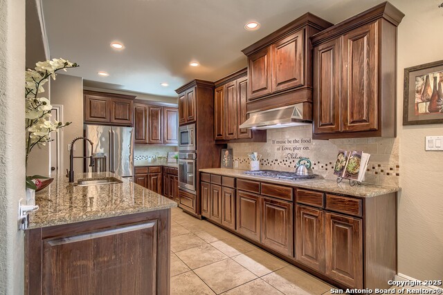 Listing photo id 11 for 3811 Mira Mesa