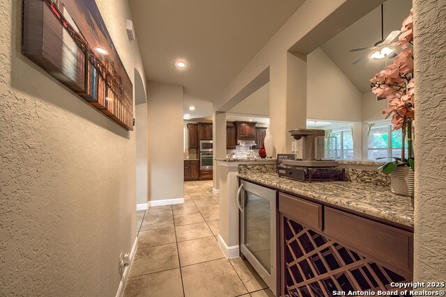Listing photo id 15 for 3811 Mira Mesa