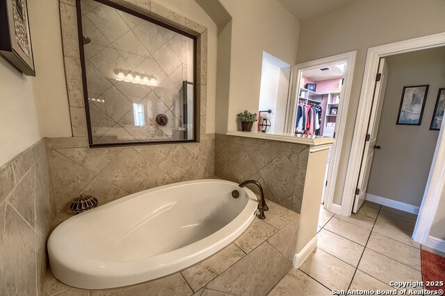 Listing photo id 26 for 3811 Mira Mesa