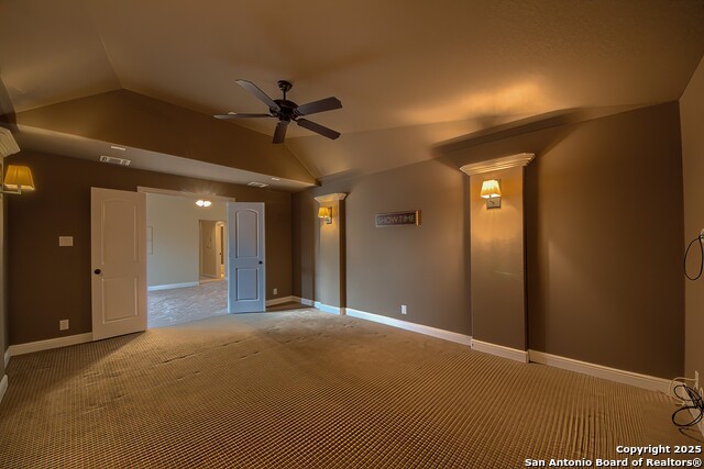 Listing photo id 34 for 3811 Mira Mesa