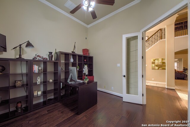 Listing photo id 6 for 3811 Mira Mesa