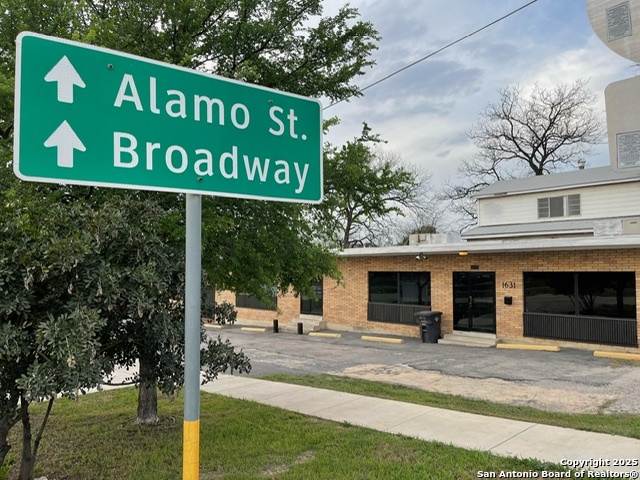 Details for 1631 Interstate 35 N, San Antonio, TX 78208
