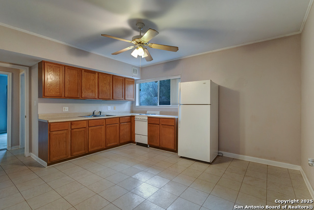 Image 25 of 40 For 1306 Lytle