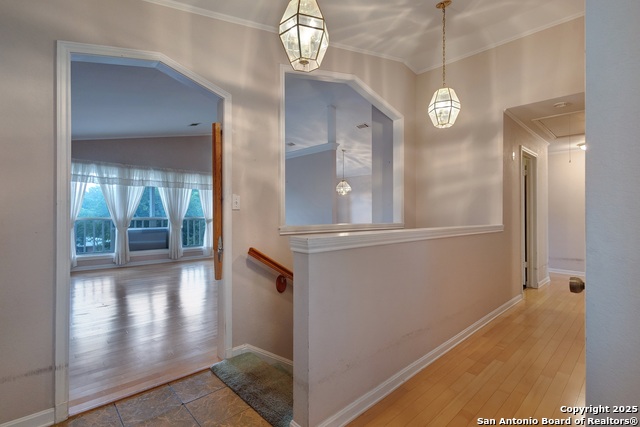 Image 3 of 40 For 1306 Lytle