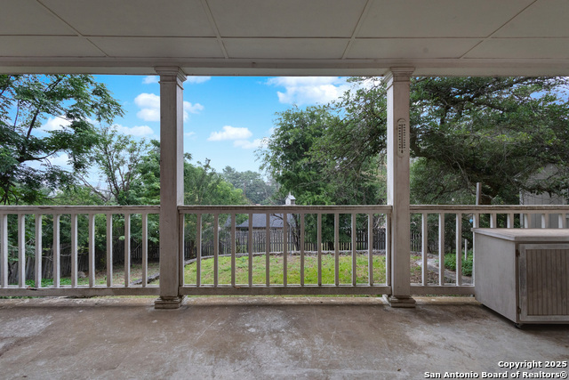 Image 31 of 40 For 1306 Lytle