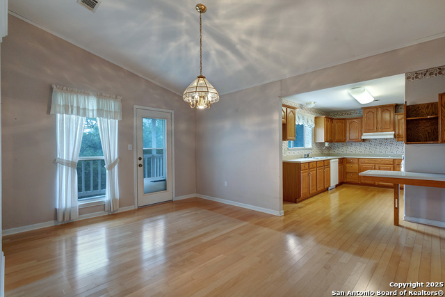 Image 7 of 40 For 1306 Lytle