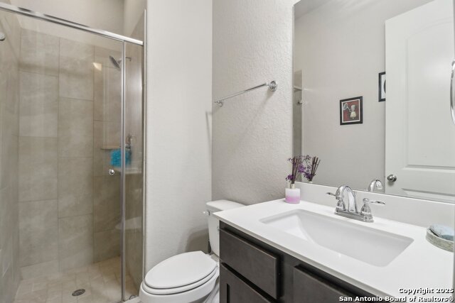 Listing photo id 10 for 28115 Baldacci