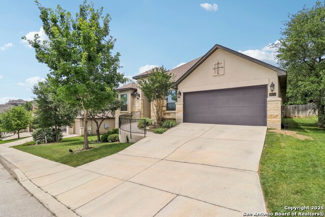 Listing photo id 0 for 28115 Baldacci