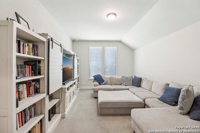 Listing photo id 5 for 28115 Baldacci