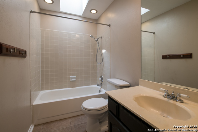 Listing photo id 10 for 7122 Ranch Hill Dr