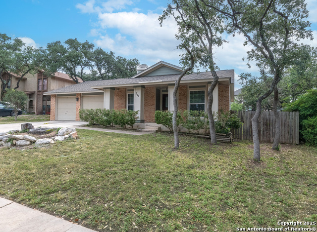 Listing photo id 0 for 7122 Ranch Hill Dr