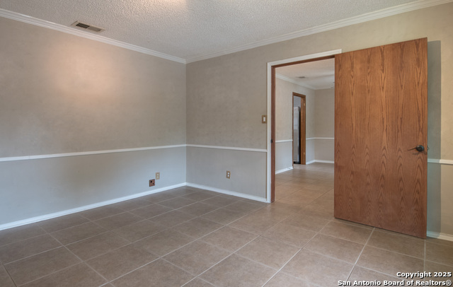 Listing photo id 18 for 7122 Ranch Hill Dr