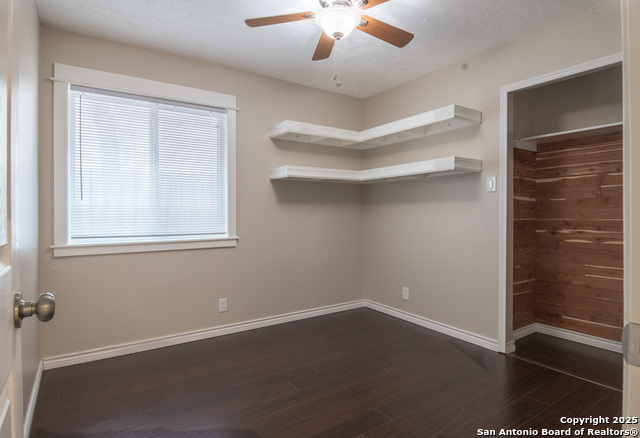 Listing photo id 19 for 7122 Ranch Hill Dr