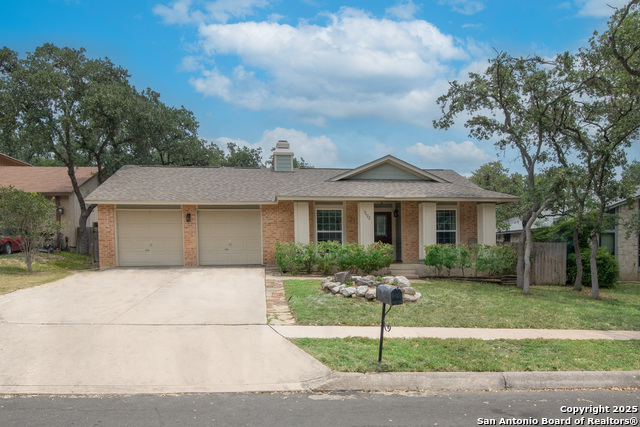 Listing photo id 1 for 7122 Ranch Hill Dr