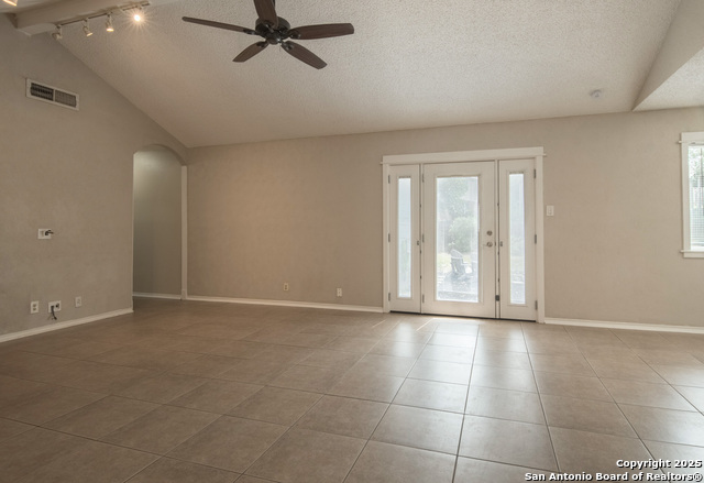 Listing photo id 6 for 7122 Ranch Hill Dr