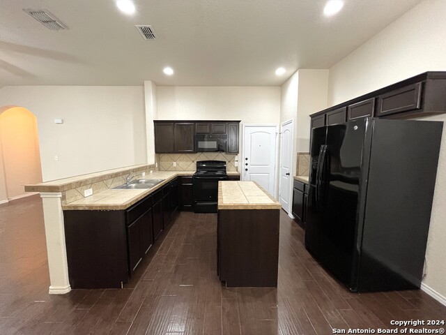 Image 4 of 16 For 681 Creekside