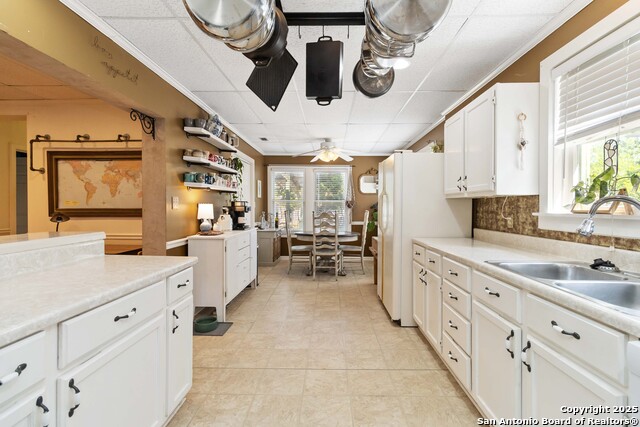 Image 15 of 27 For 859 Pine St  