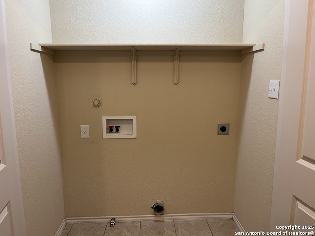 Image 15 of 29 For 522 Creekside Circle