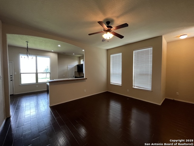 Image 4 of 29 For 522 Creekside Circle