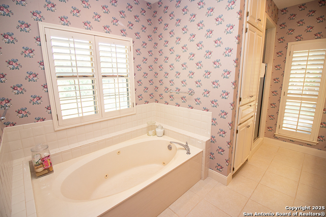 Image 11 of 53 For 8333 Triple Crown