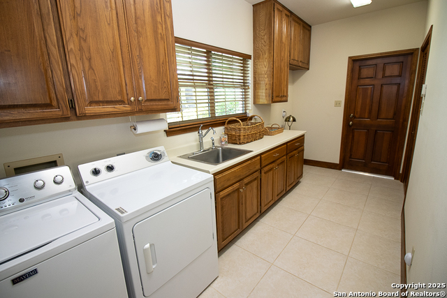 Image 18 of 53 For 8333 Triple Crown