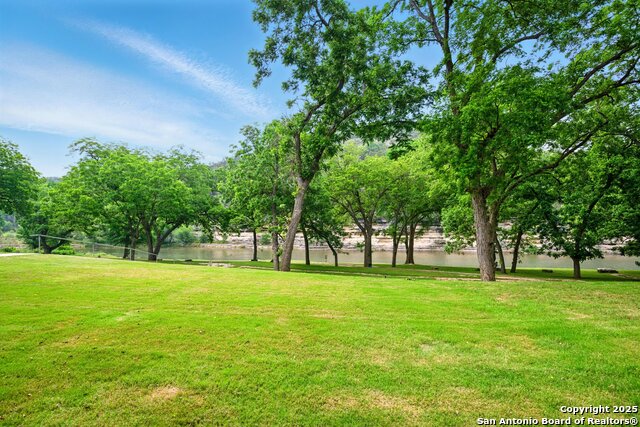 Image 6 of 31 For 540 River Run  112